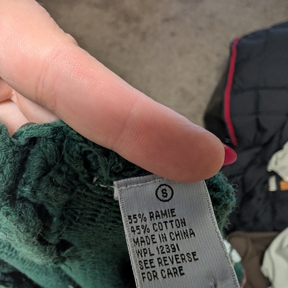 Signature by Northern Isles Hand Knit Sweater | Small | 3/4 Sleeve - Picture 13 of 13